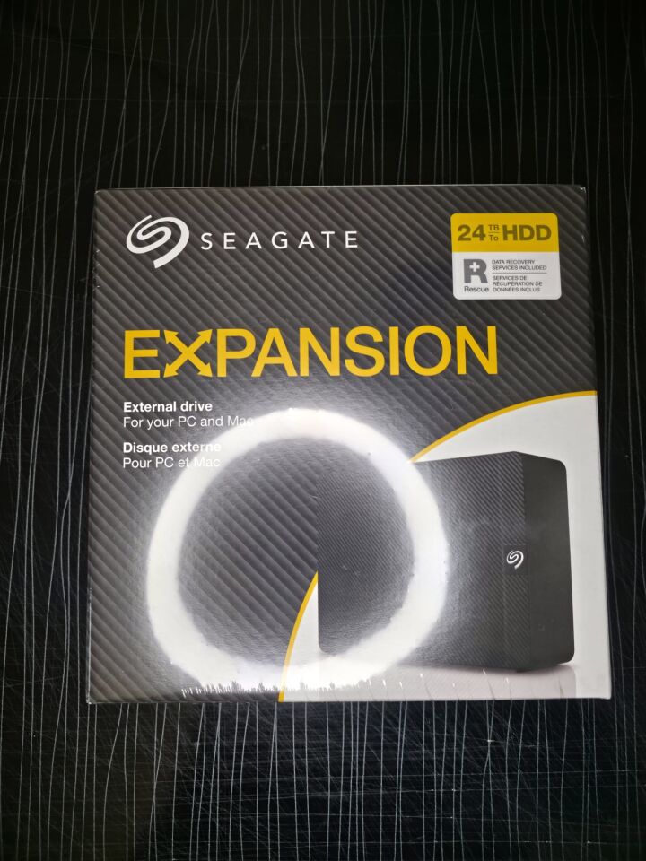 Seagate 24 TB Expansıon STKP24000400 USB 3.0 (2 YIL TÜRKİYE GARANTİLİ)